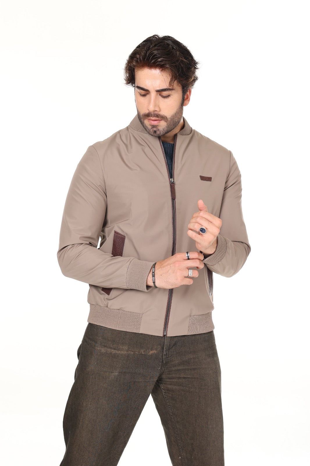 Collage Collar Bej Fabric Leather